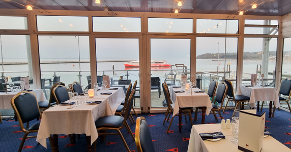Facilities Bar Dining Area Island Sailing Club Cowes Isle of Wight IoW